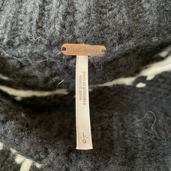 Free People NWT onyx combo crop sweater - Picture 7 of 8